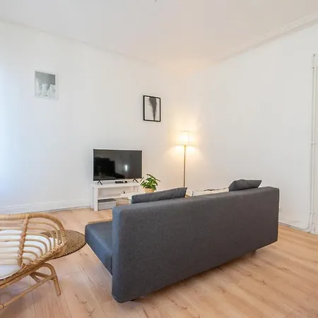 Apartment Magnifique 6pers Stationnement Gratuit Centre 1